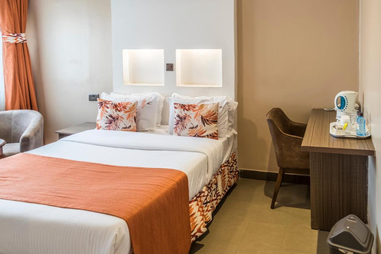 Hotel Waterbuck 나쿠루 외부 사진