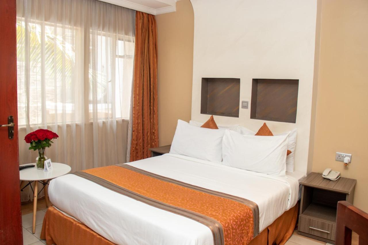 Hotel Waterbuck 나쿠루 외부 사진