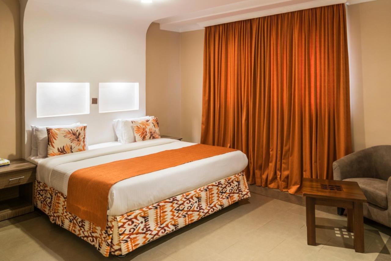 Hotel Waterbuck 나쿠루 외부 사진