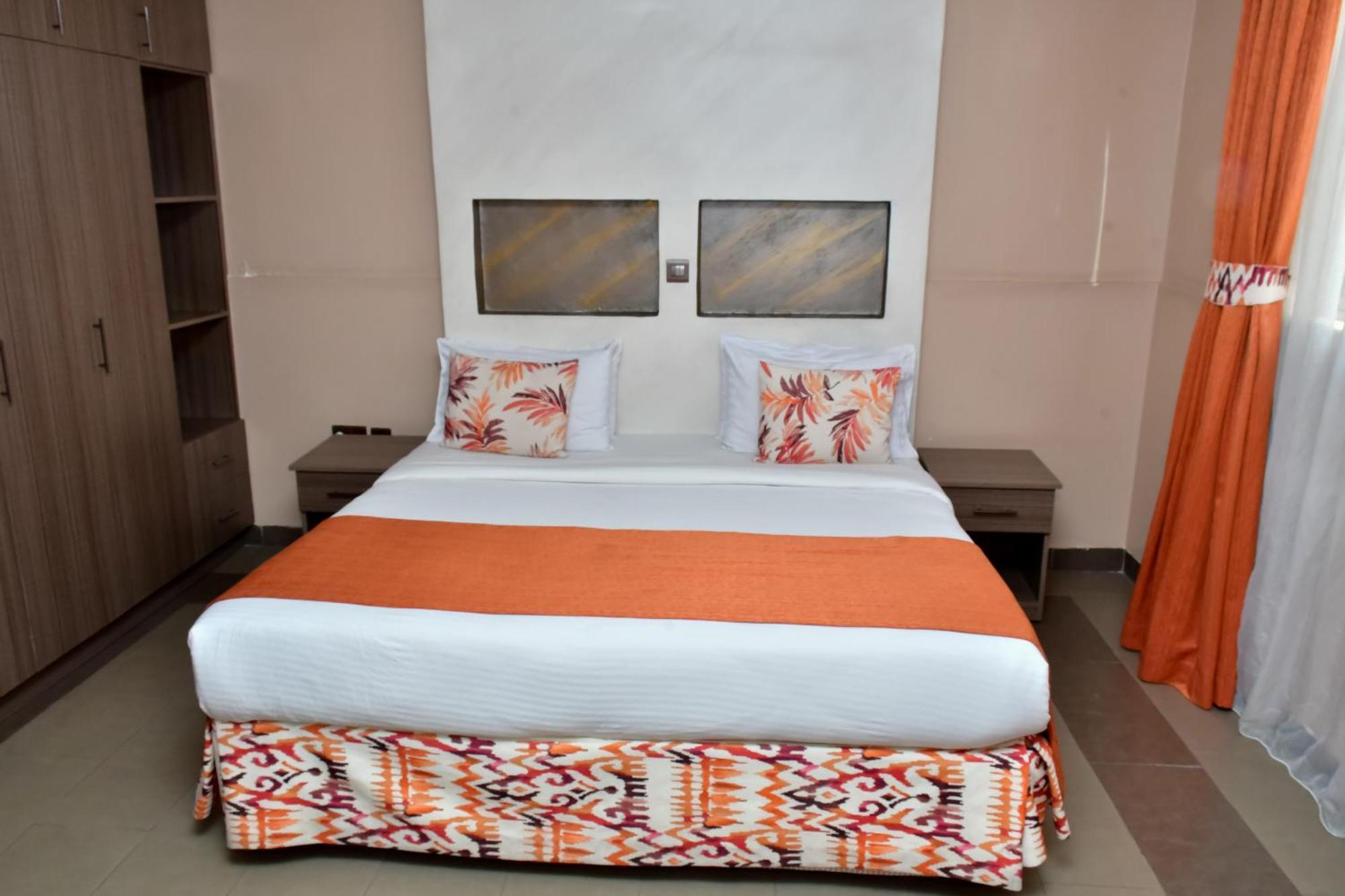 Hotel Waterbuck 나쿠루 외부 사진